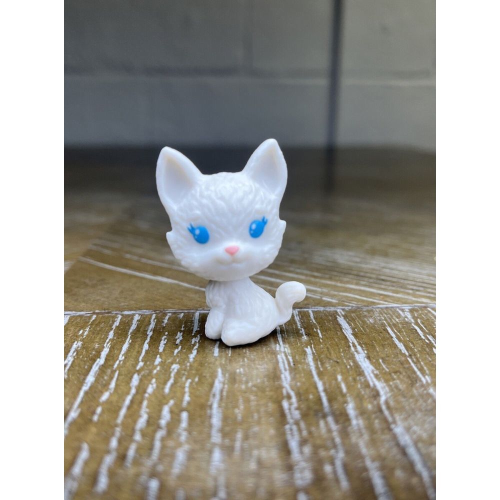 White Cat kitten Miniature Barbie Pet Blue Eyes Chelsea Rescue Vet